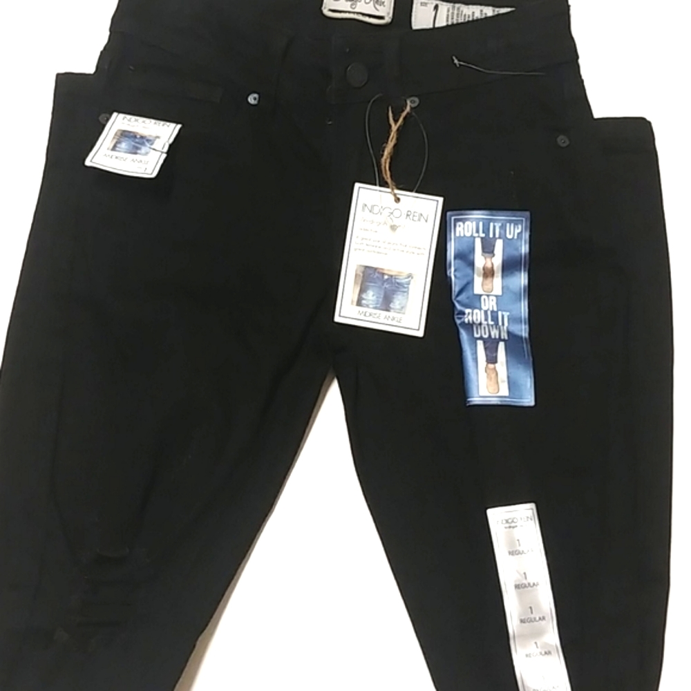 Indigo Rein Distressed Mid Rise Ankle Jeans